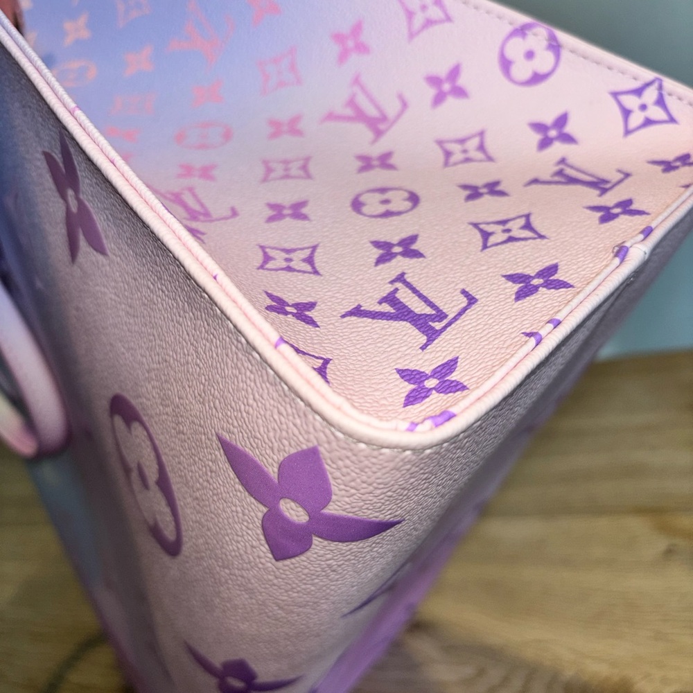 Louis Vuitton OnTheGo GM Sunrise Pastel - Picture 12 of 14